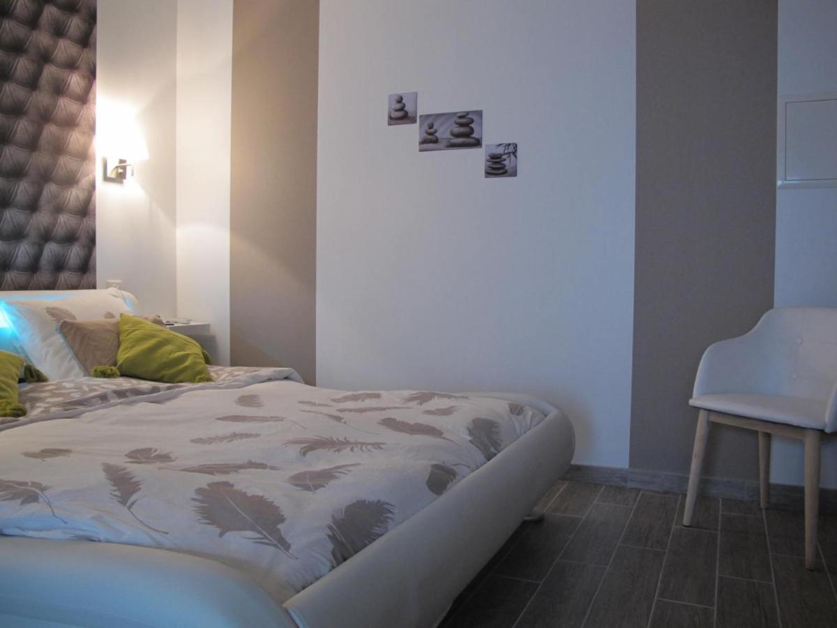 Les Victoriennes Bed & Breakfast Verdun-sur-Meuse Exterior photo